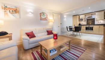 bath apartment breaks live