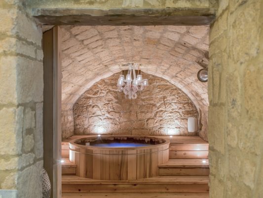 indoor hot tub spa 15